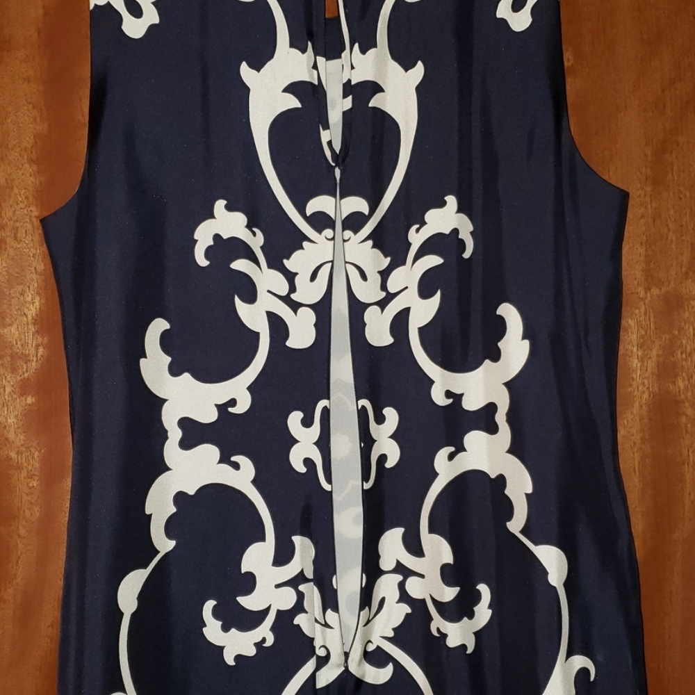 🎉🌹Host Pick🌹🎉Banana Republic Silk Sheath Dress - Picture 4 of 7